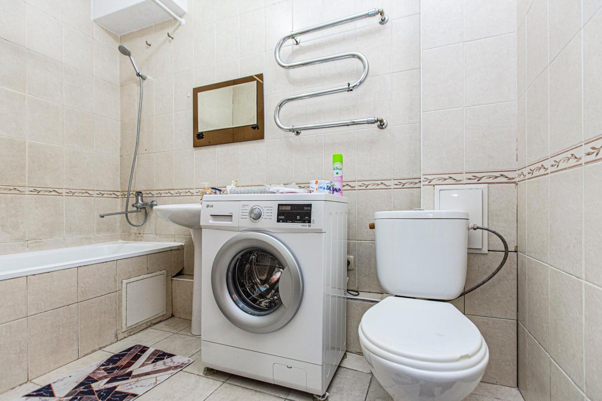 Apartment однушка в центре алматы, до арбата 5 минут ходьбы #82 Almaty